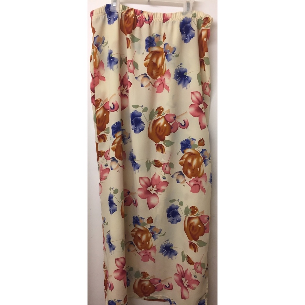 Floral maxi skirt